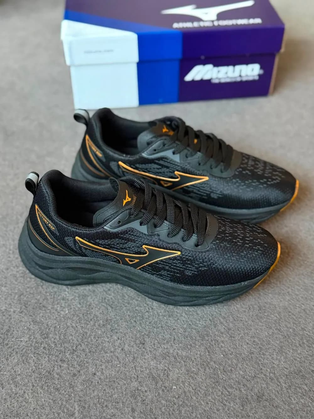 Mizuno Victory RSP Preto/Ouro — foto 2