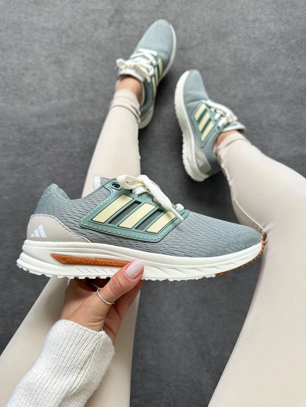 Tênis Adidas Advanced — foto 5