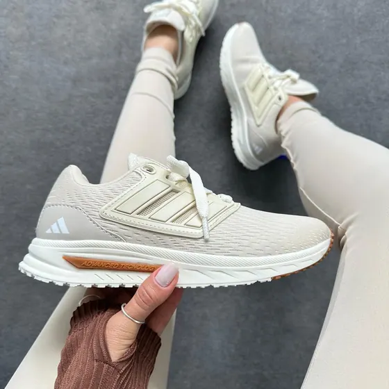 Tênis Adidas Advanced