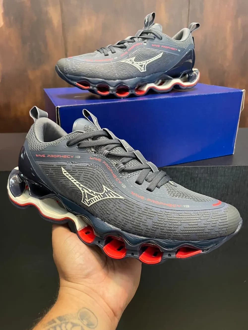 Tenis Mizuno Prophecy 13 Premium — foto 1