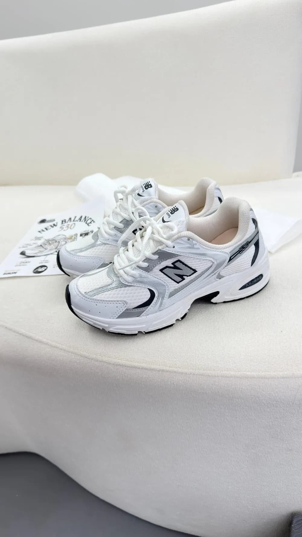 Tênis New balance 530 sintético Branco/Cinza — foto 4