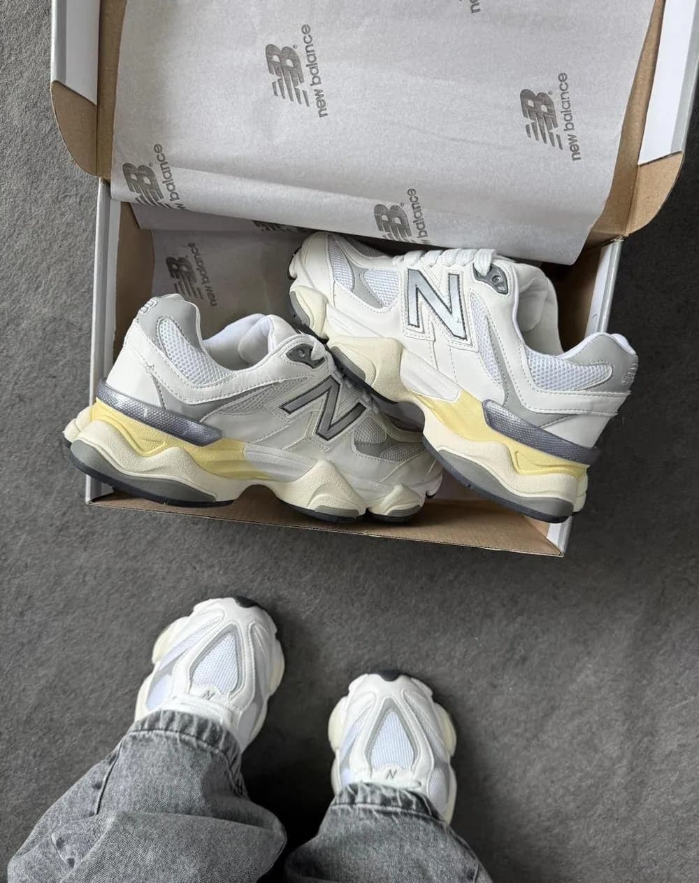 Tênis New Balance 9060 Couro Branco/Cinza — foto 5