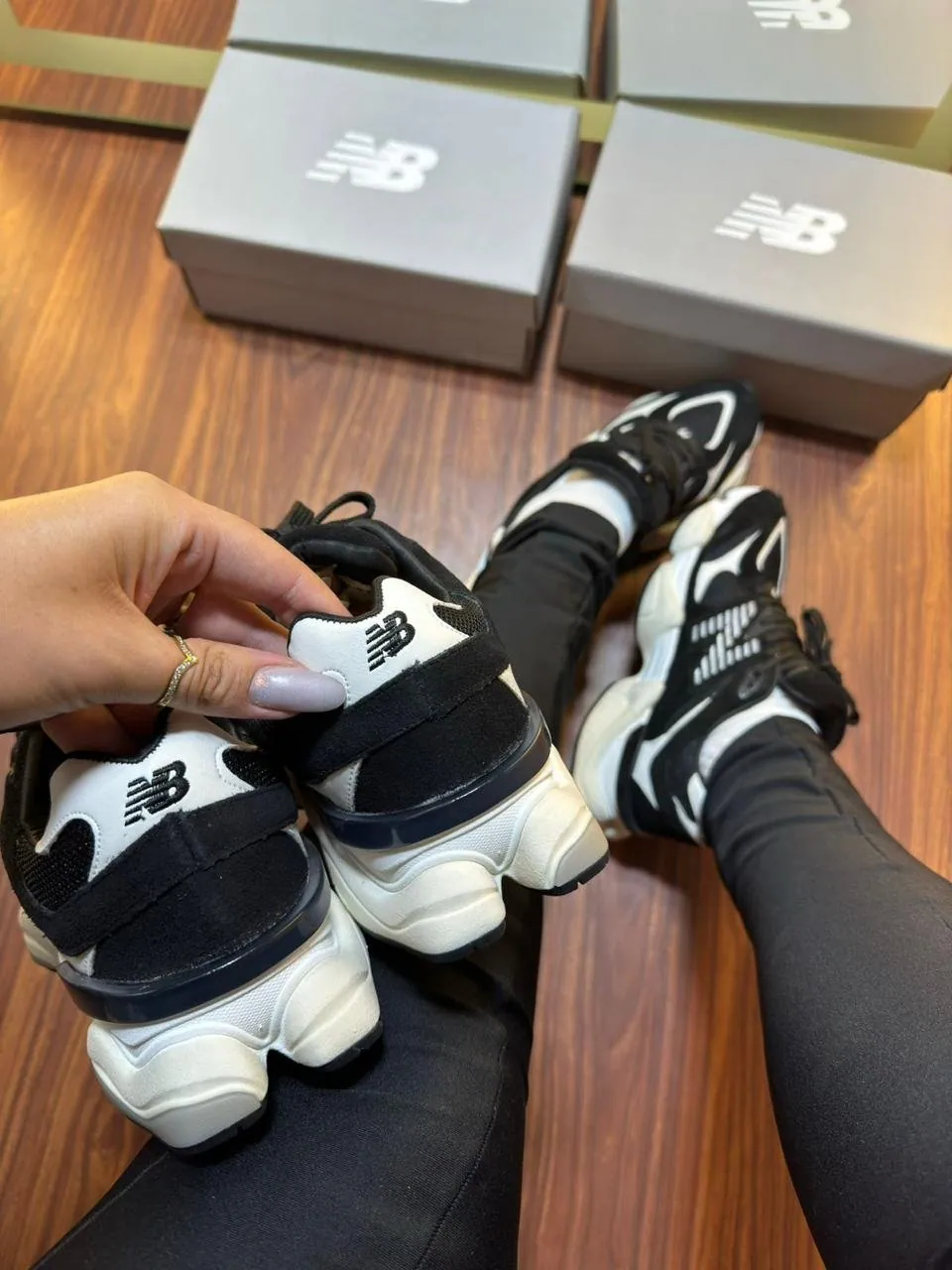Tênis New Balance 9060 Couro Unissex — foto 3