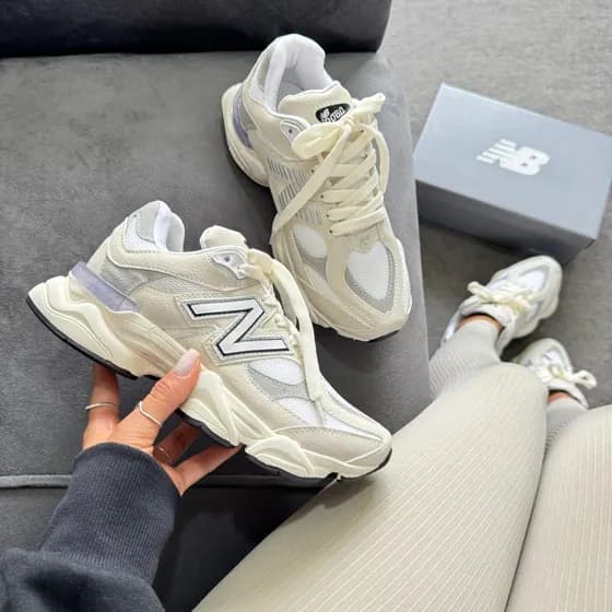 Tênis New Balance 9060 Sintético OFF