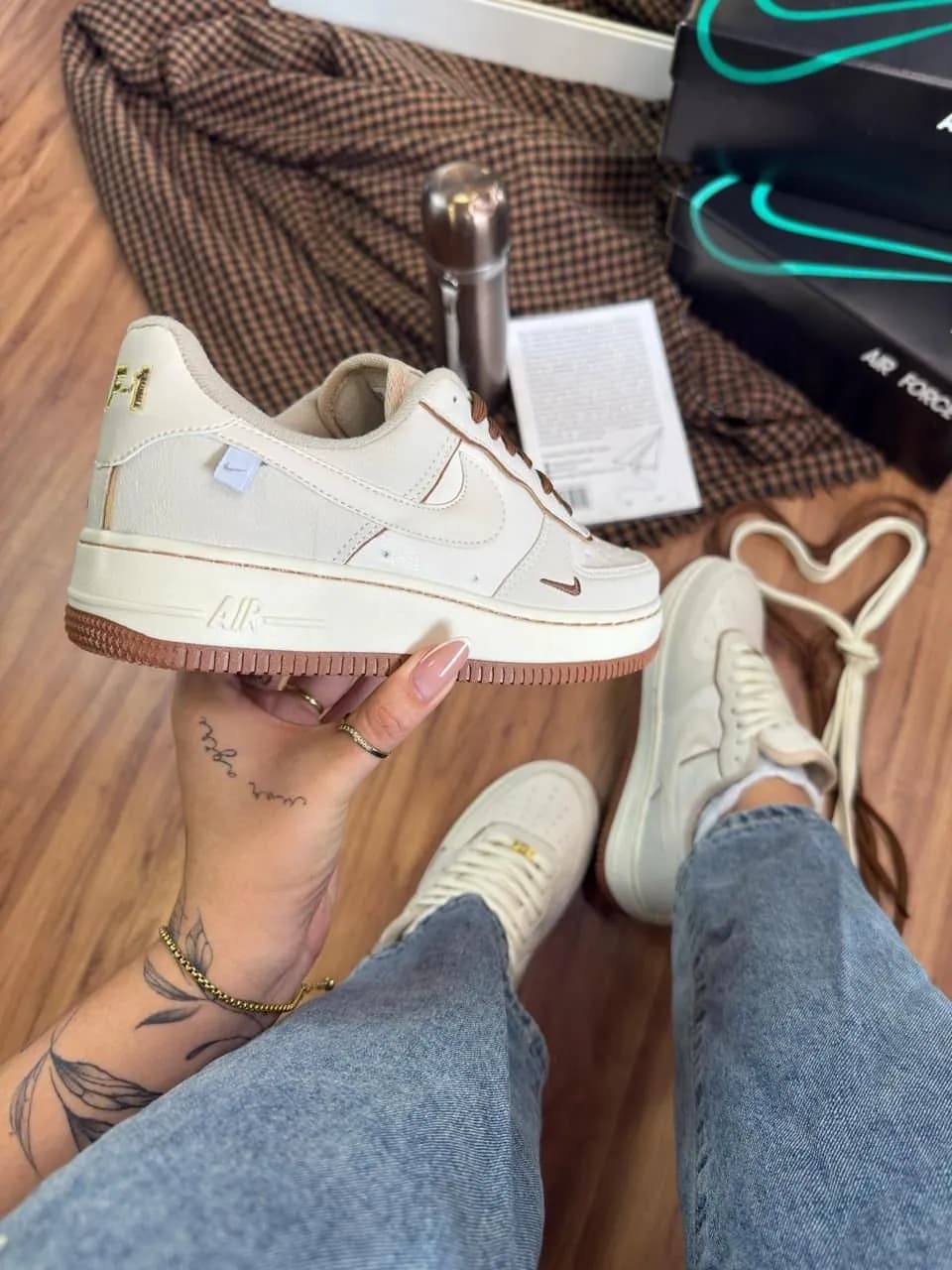 Tênis Nike Air Force Caramelo — foto 2