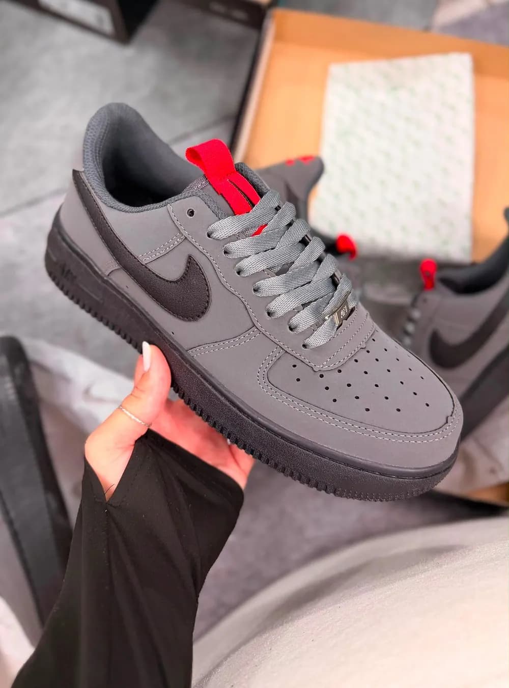 Tênis Nike Air Force Chumbo /Vermelho — foto 4