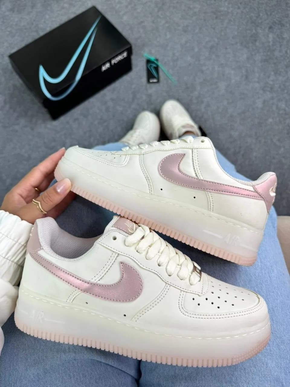 Tênis Nike Air Force Dunas/Rose — foto 1