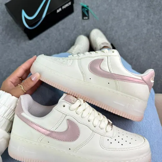 Tênis Nike Air Force Dunas/Rose