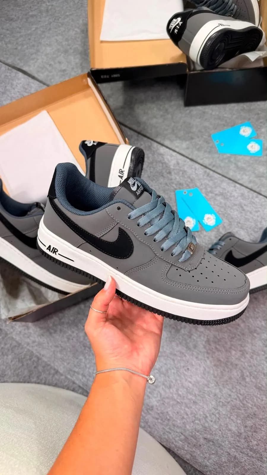 Tênis Nike Air Force Grafite/Preto — foto 2