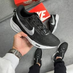 Tênis Nike Pegasus Trail