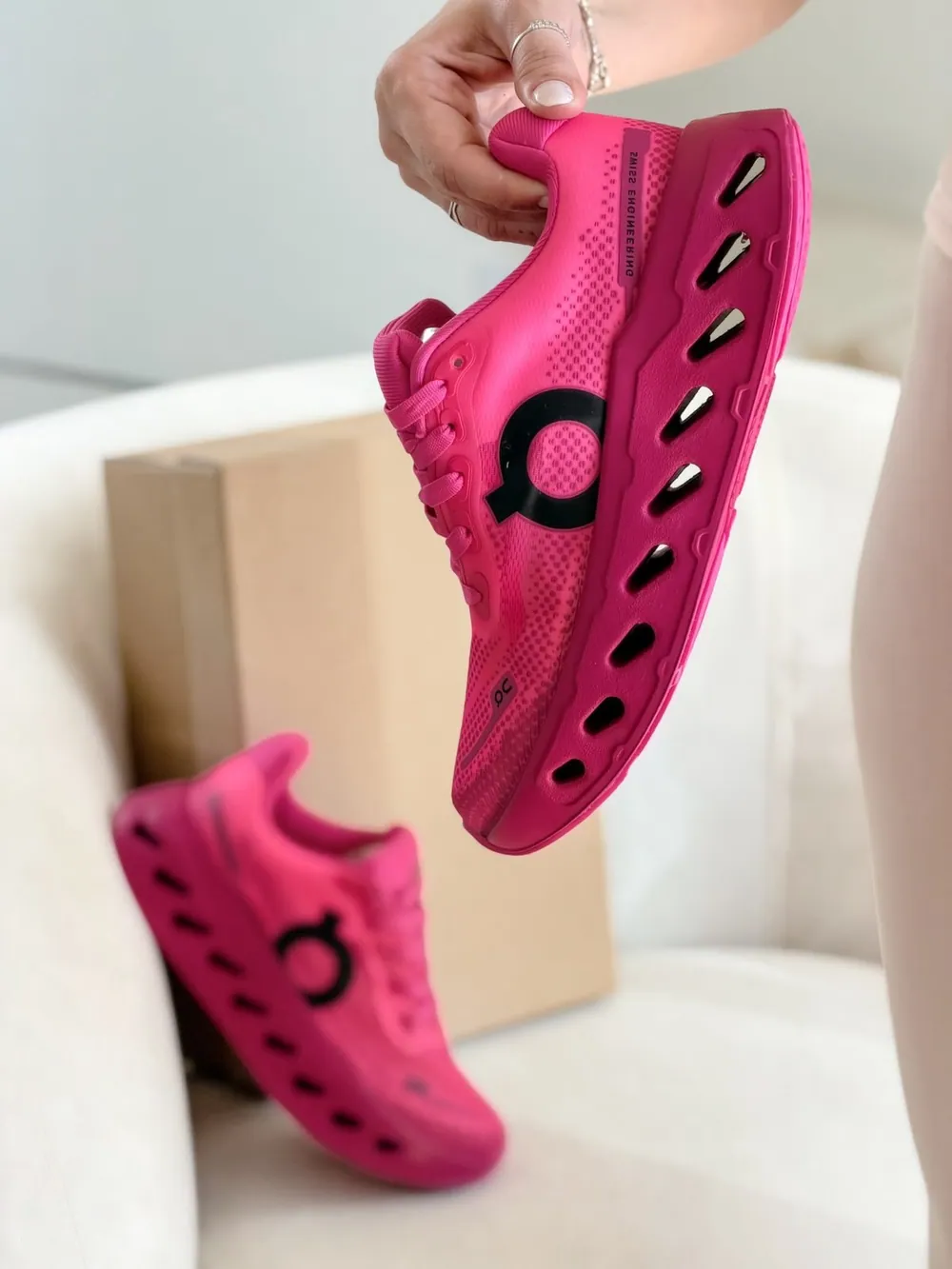 Tênis On cloudsurfer Max Premium feminino — foto 1