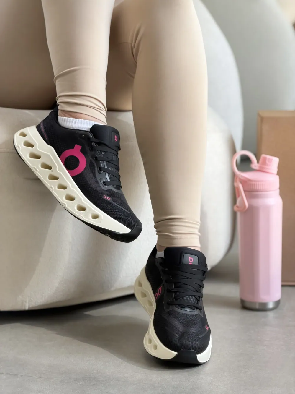 Tênis On cloudsurfer Max Premium feminino — foto 3