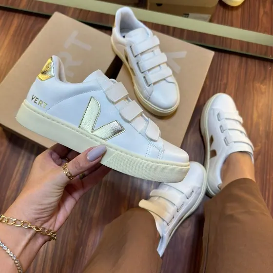 Tênis Vert Velcro Feminino Branco/Ouro