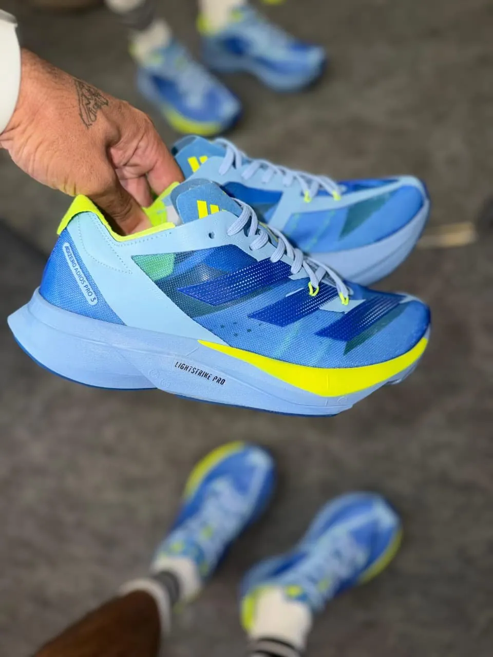 Tênis Adidas Adzero Adios Pro 3 Masculino — foto 2