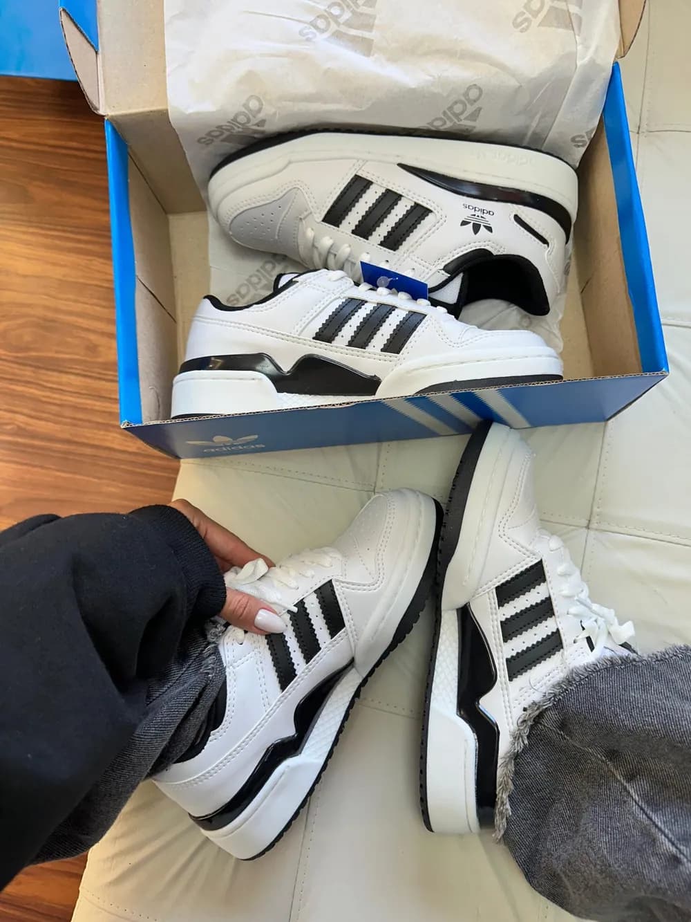 Tênis Adidas Fórum Branco/Preto — foto 2