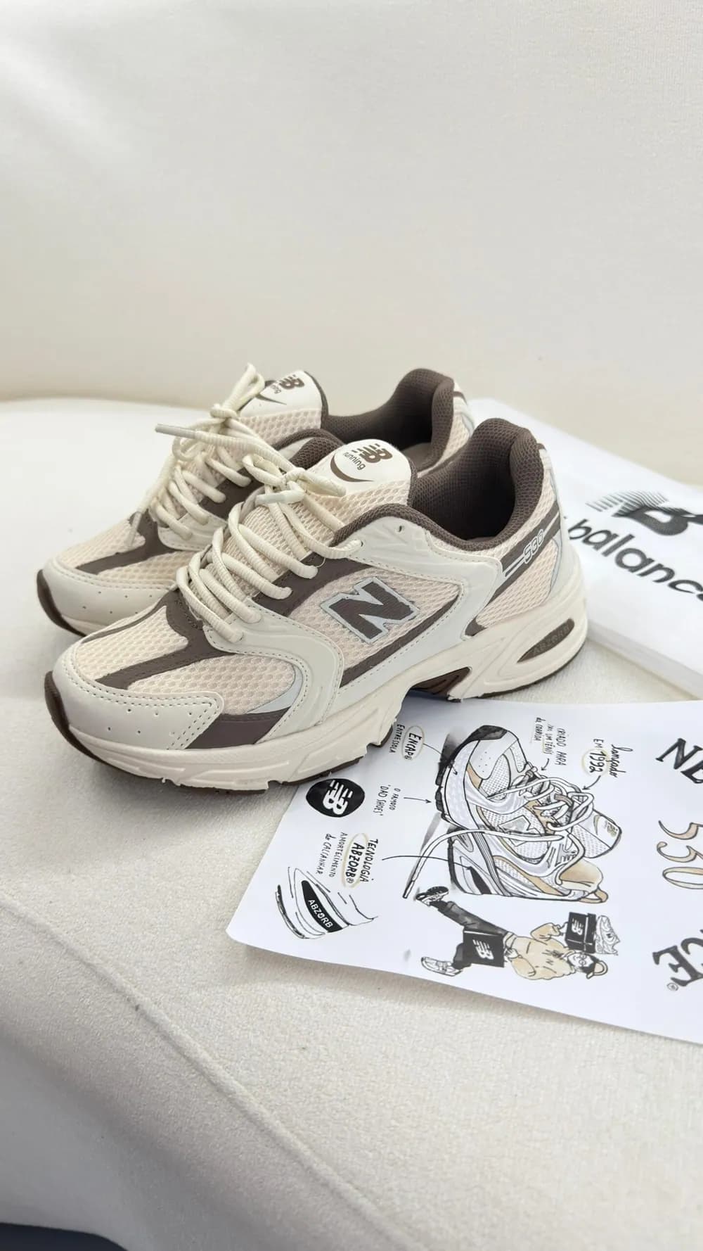 Tênis New balance 530 sintético Off/Chocolate — foto 3