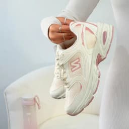Tênis New balance 530 sintético Off/Rosa