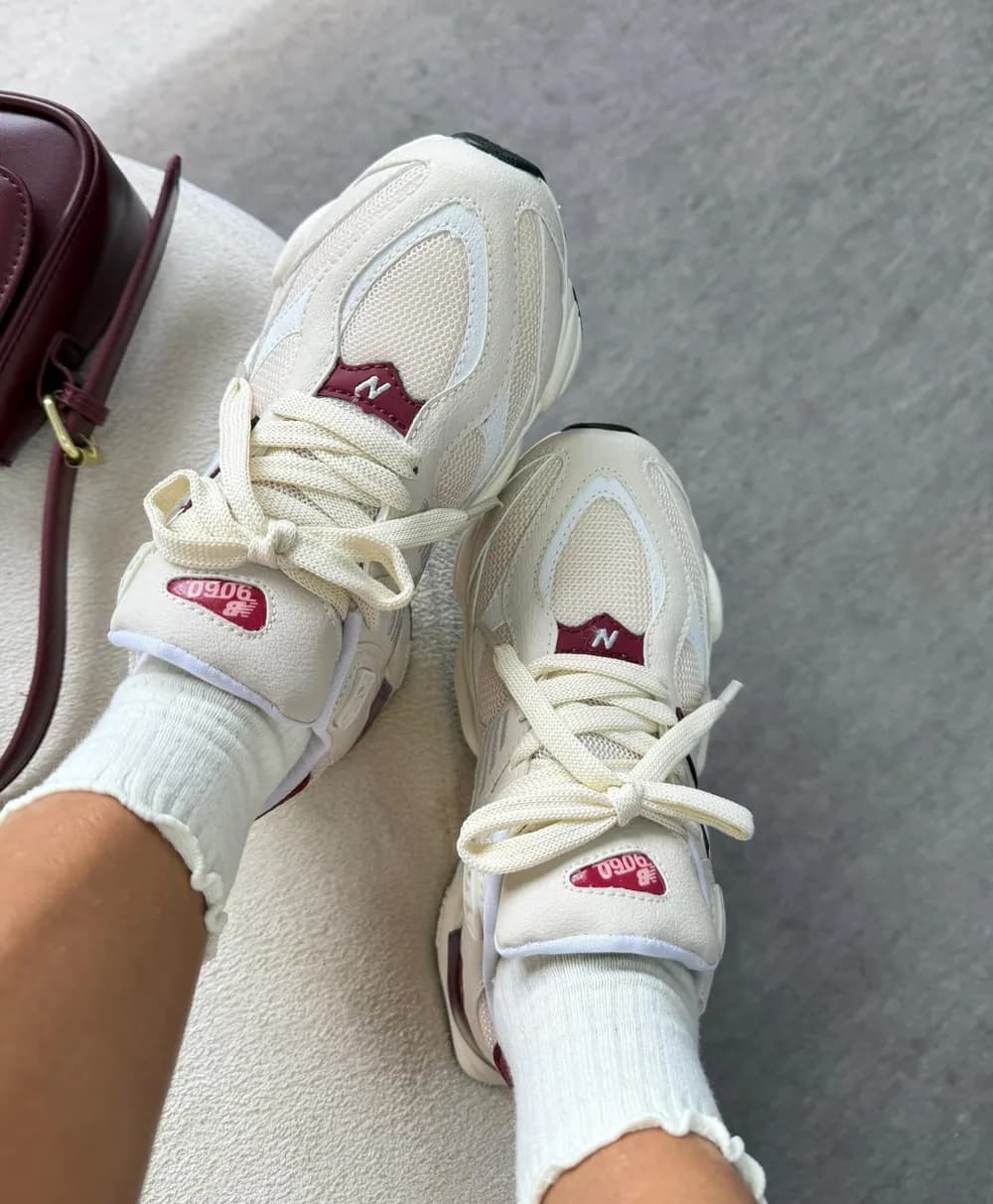 Tênis New Balance 9060 Sintético OFF/BORDO — foto 5