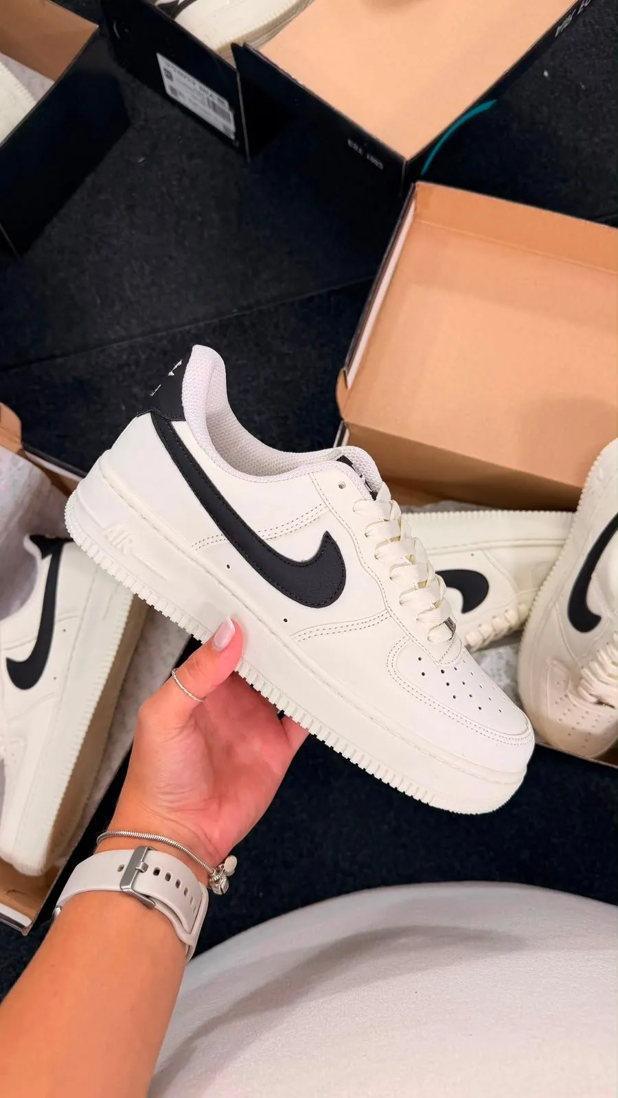 Tênis Nike Air Force Off/Preto — foto 1