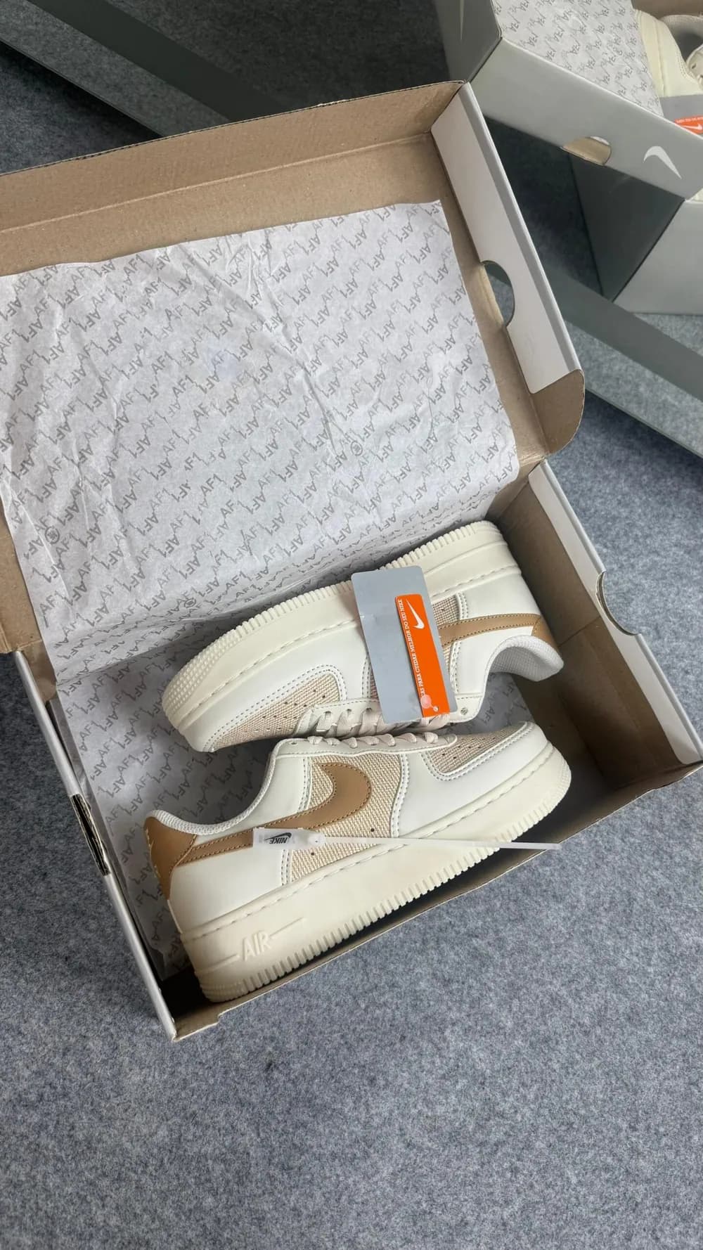 Tênis Nike Air Force Palha — foto 4