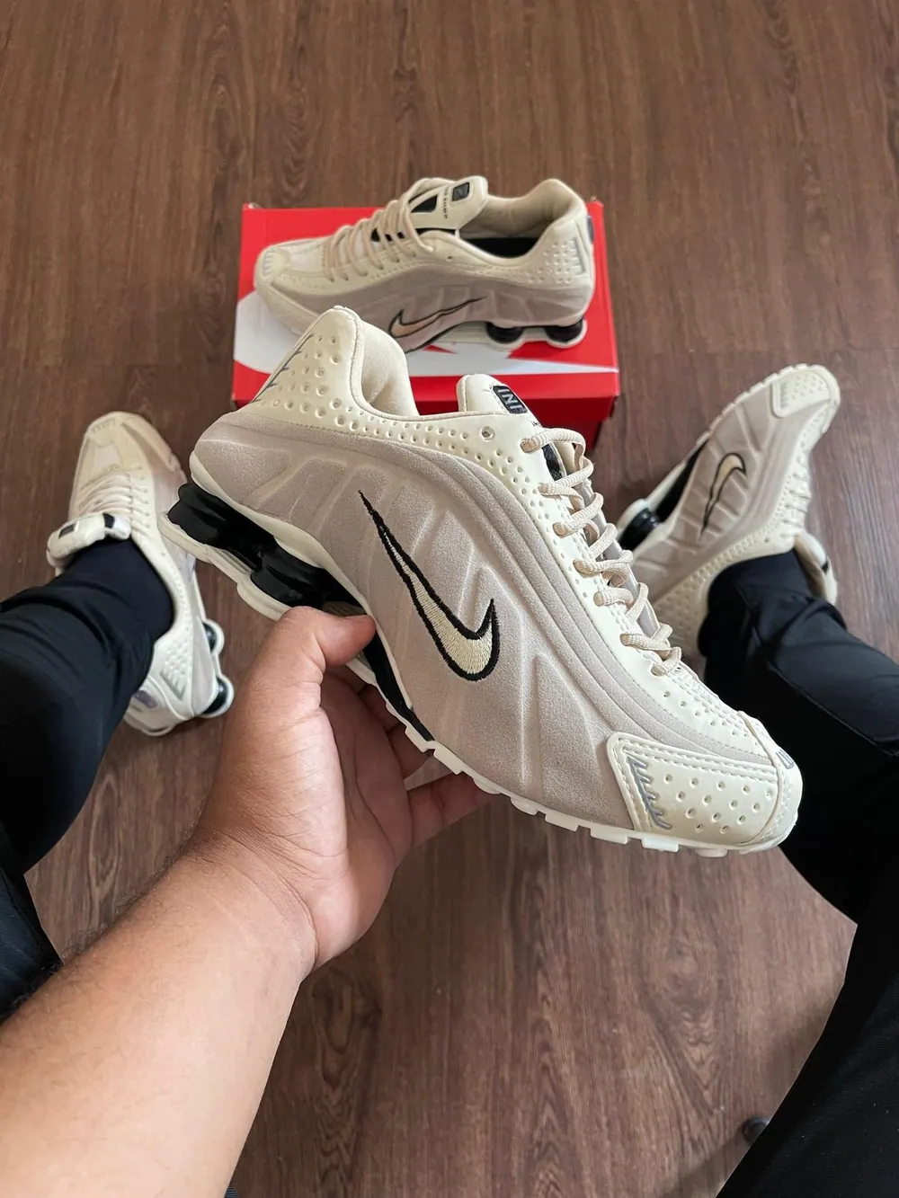 Tênis Nike Shox R4 — foto 3